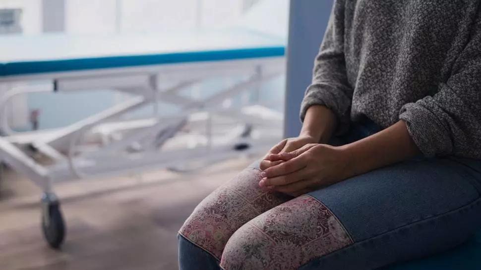 再造处女:处女膜修复术的是与非