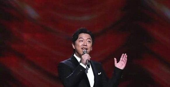 有颜有梗，有神仙同框，有好电影，金鸡奖名场面看晕了我