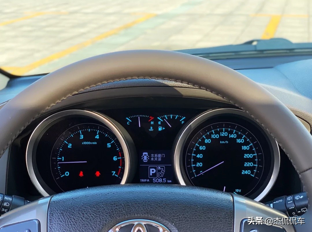 那些年我们追过的90年代的汽车,丰田09lc200