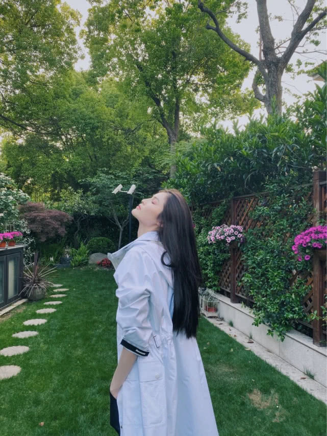 何穗晒照,何穗腹肌