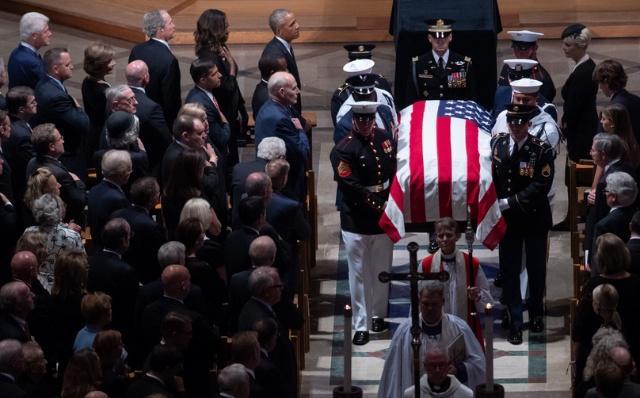 为什么有人亲人死亡也哭不出来,亲人过世为什么很难过却哭不出来