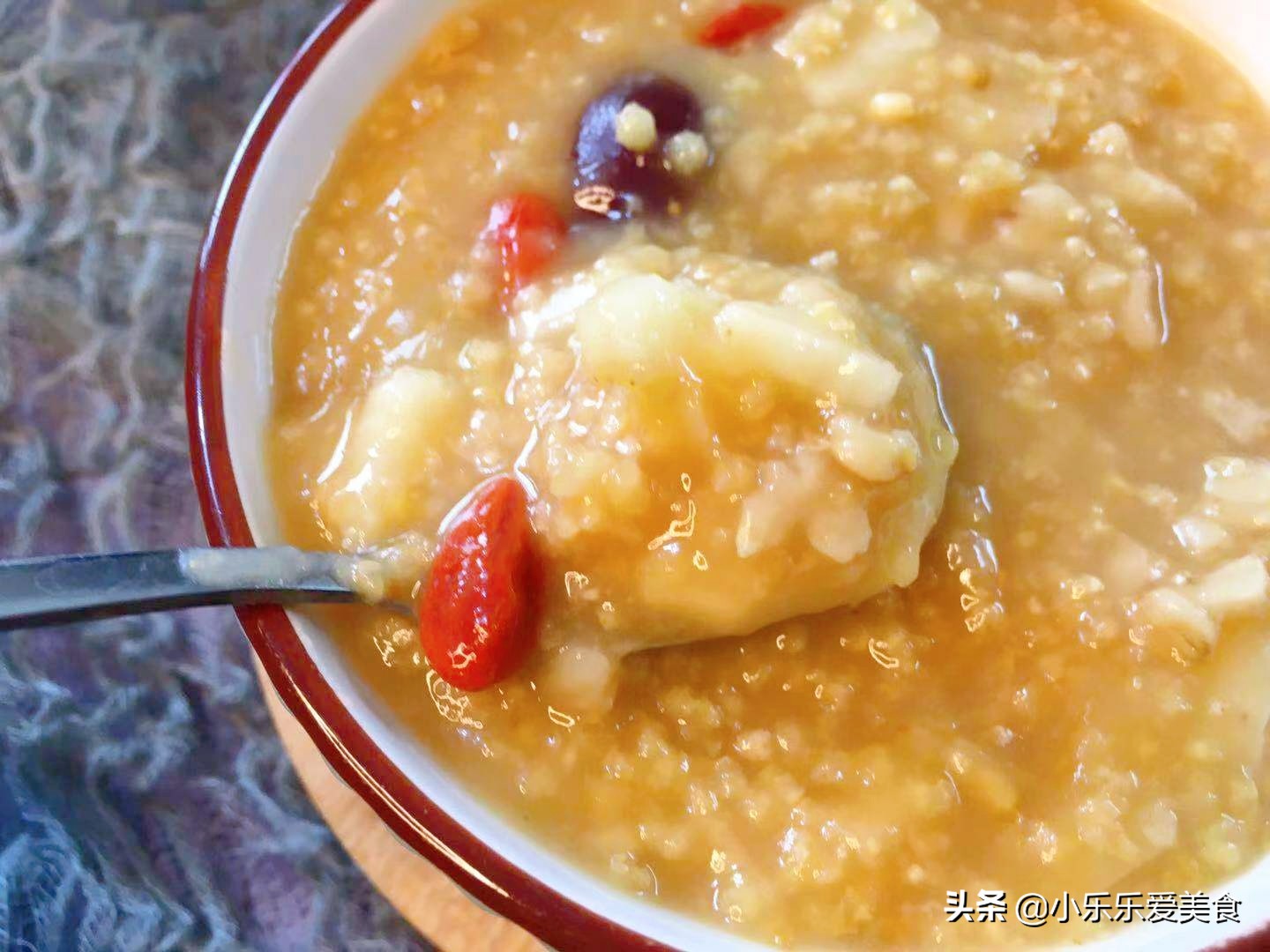 十种适合秋天吃的杂粮,秋季喝什么杂粮粥