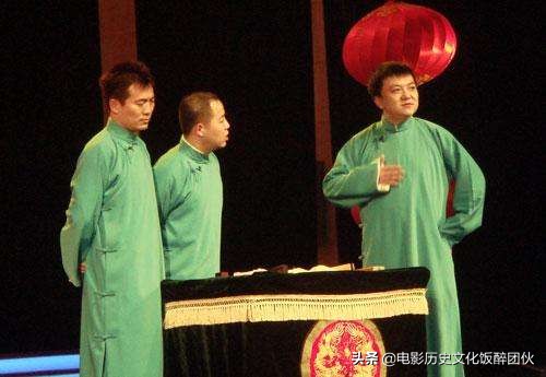 黄健翔经典解说他不是一个人,他不是一个人在战斗黄健翔语录