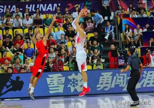 易建联还能扛起中国男篮大旗吗,为什么说易建联是男篮最后的硬汉