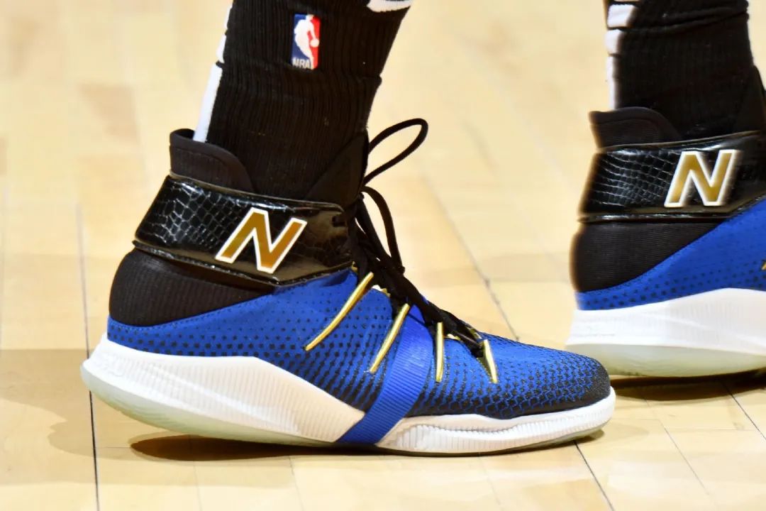 nb现在在国内有旗舰店嘛,nb现在能不能买