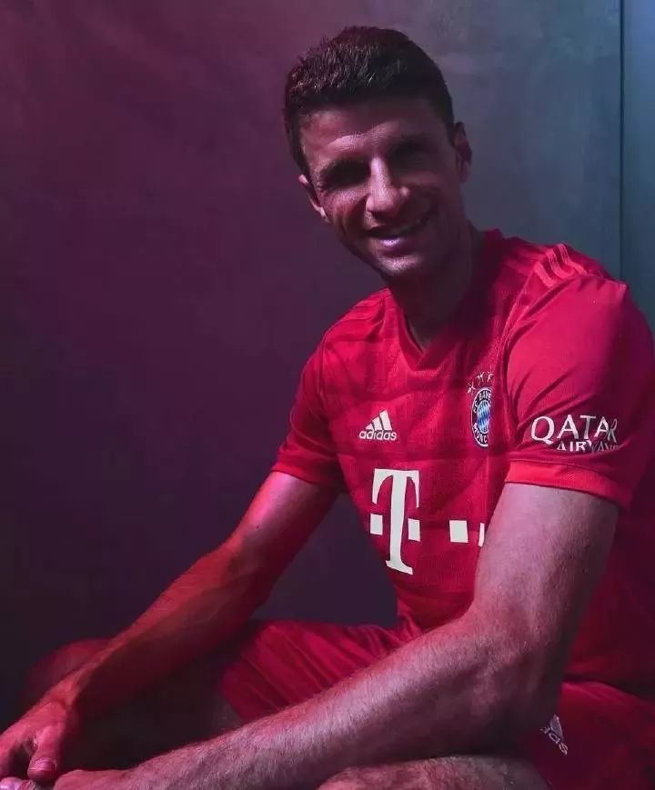 新赛季足球球衣好看,新赛季球衣品牌