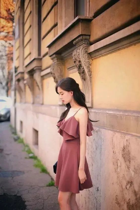 街拍复古风拍照姿势,街拍凹造型图片大全