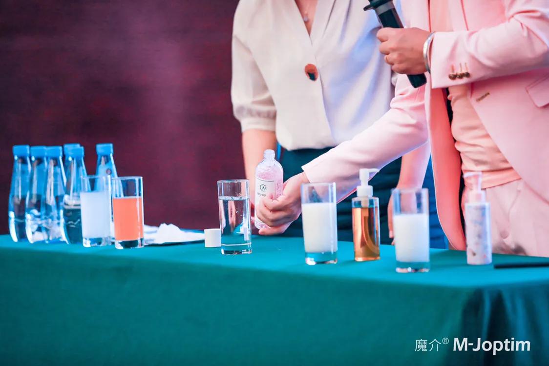 一瓶小粉水照亮国产护肤品的未来