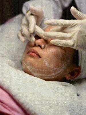 帅气小哥哥美甲,帅气小哥哥美甲店上海