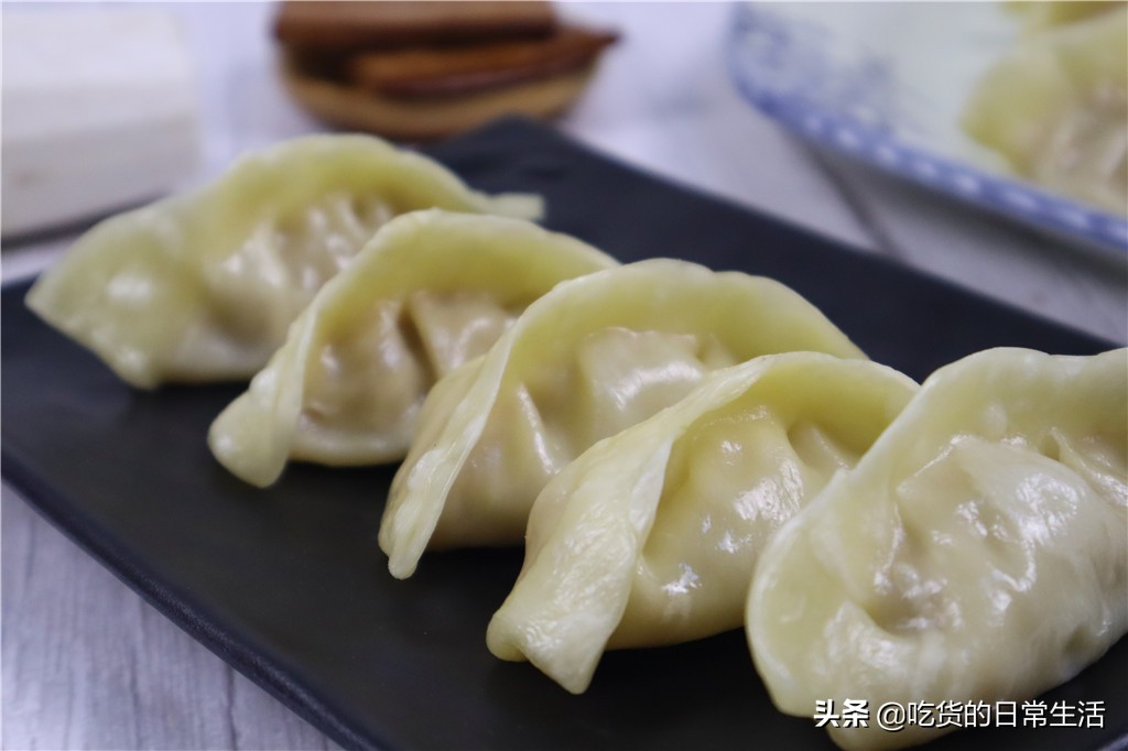 蒸饺子要不要先过水,饺子要怎么蒸才不粘锅