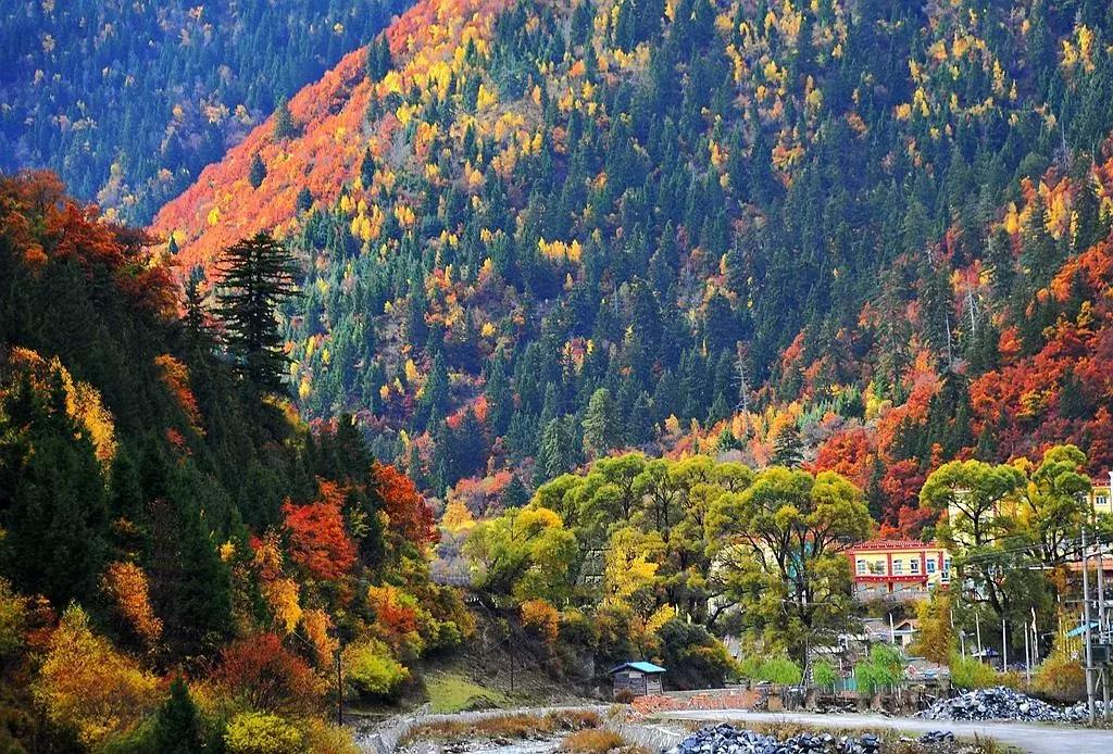 10月旅行地推荐最适合初秋出游,10月最适合慢慢旅游的地方