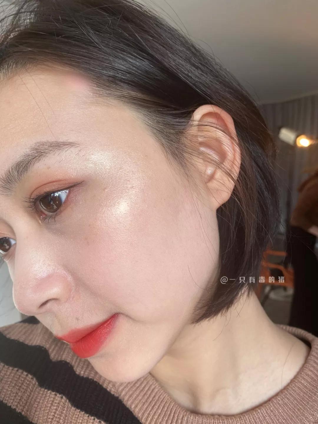 黄皮新手彩妆教程视频全集,适合黄皮的大牌彩妆推荐眼影