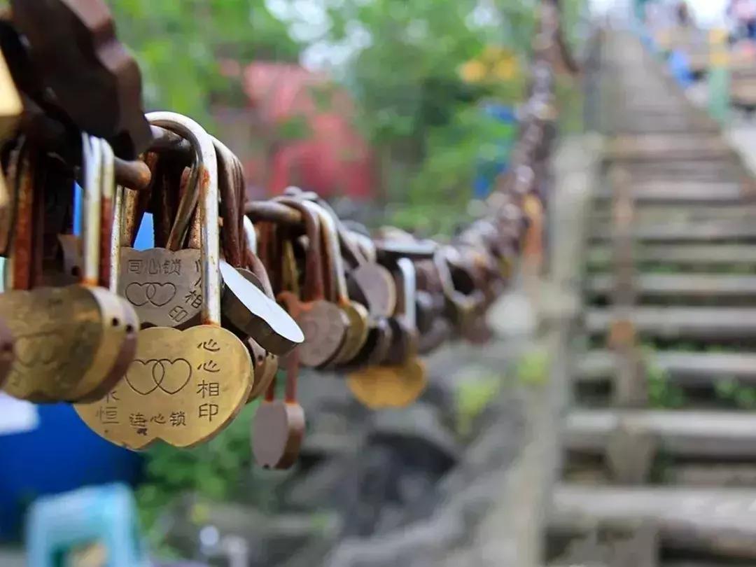 重庆洋人街游乐园大家还记得它吗,重庆洋人街游乐场一飞冲天