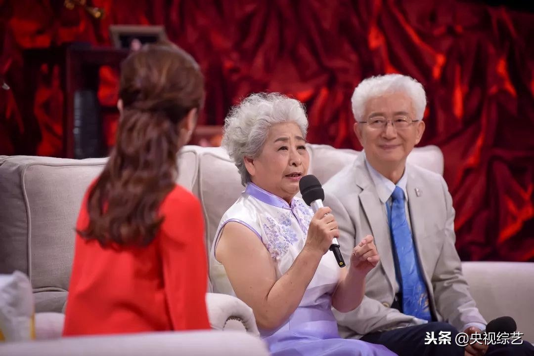 赵忠祥年轻岁月,赵忠祥汪涵朗诵