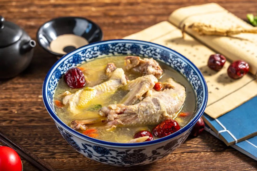 鸡汤这样做汤汁才鲜美美食分享,鲜美的鸡汤做法简单