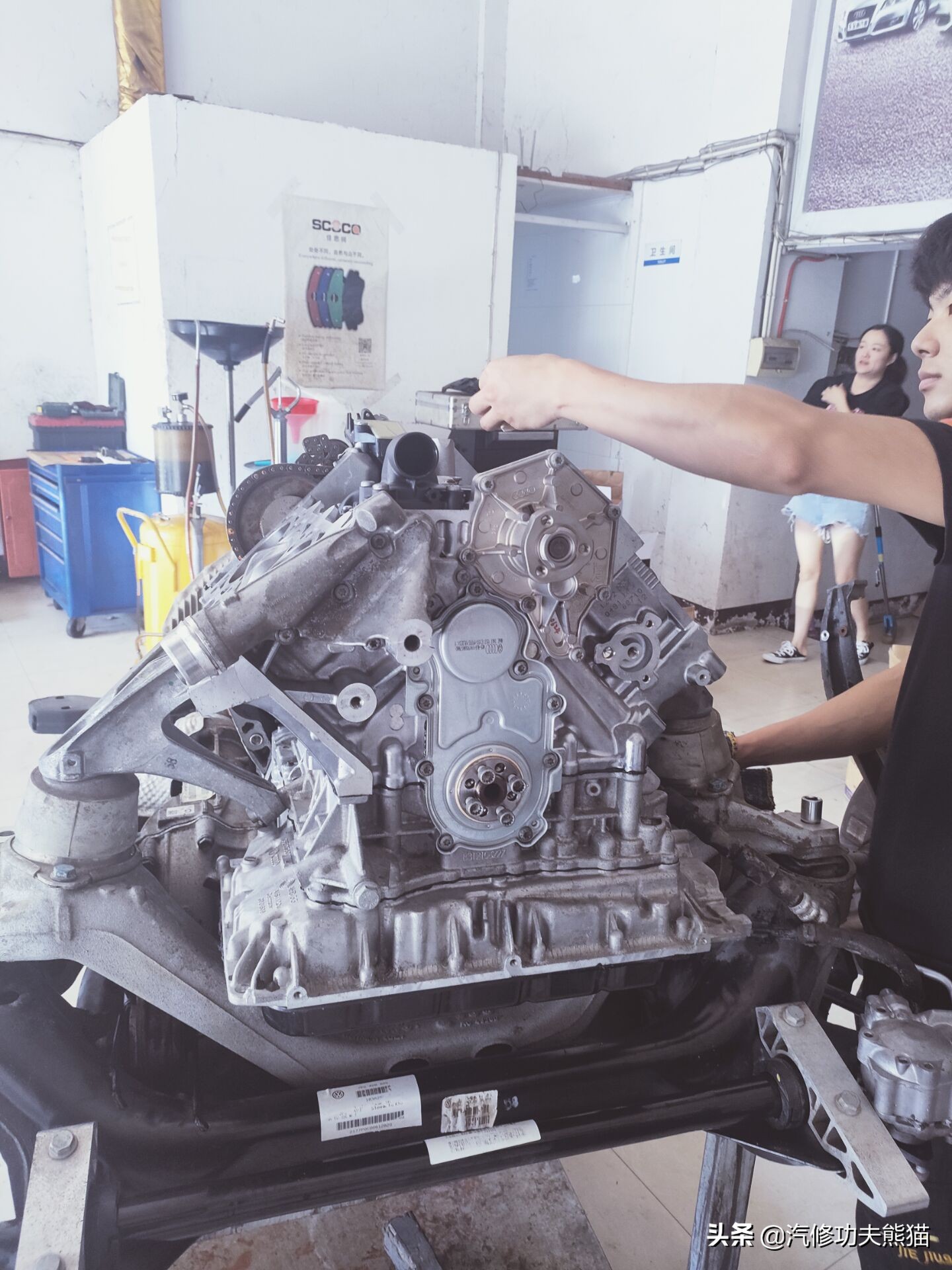 新款大众途锐烧机油吗,百万豪车为什么还烧机油