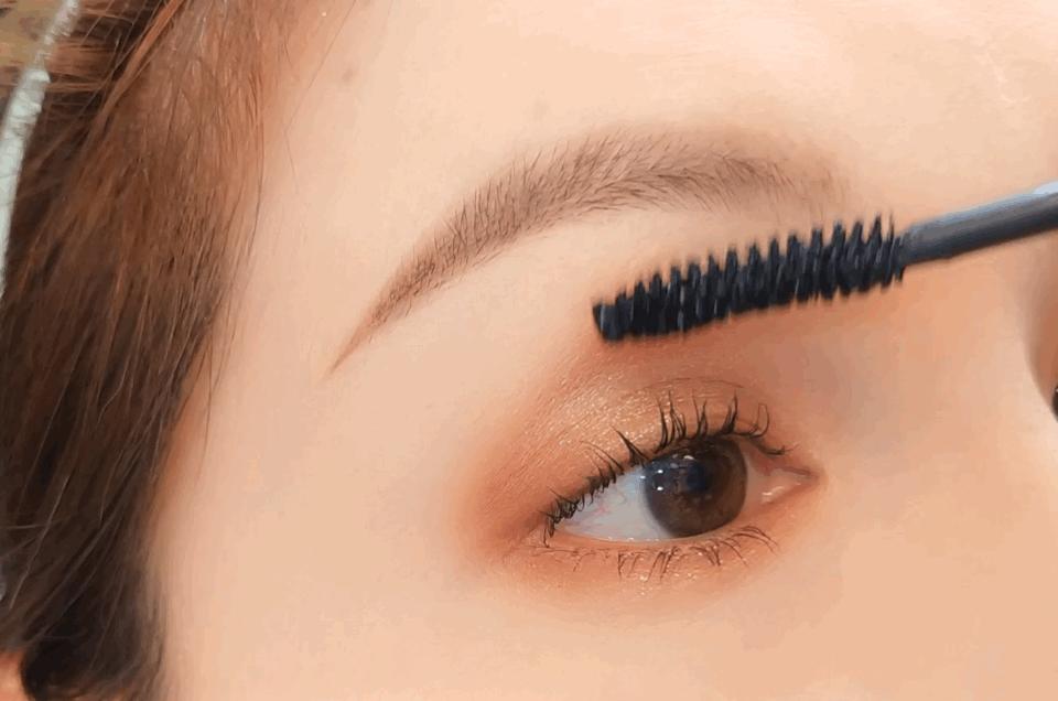 睫毛膏容易刷多怎么解决,睫毛膏刷成苍蝇腿怎么补救