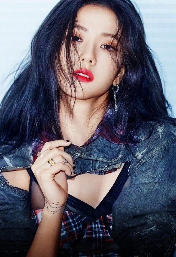 金智秀杂志2020开年双封,日版金智秀单封