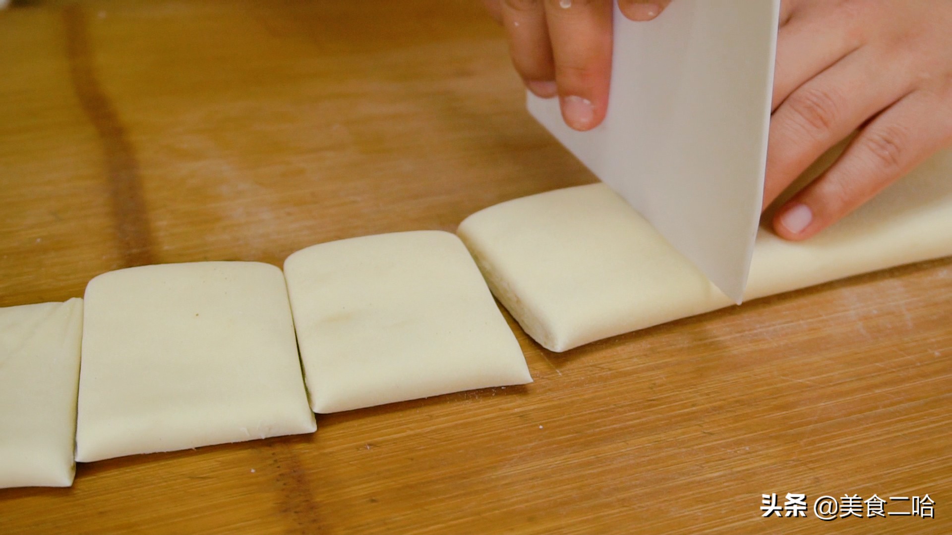 做馒头是用高筋粉还是低筋粉,做馒头的是低筋粉还是高筋粉