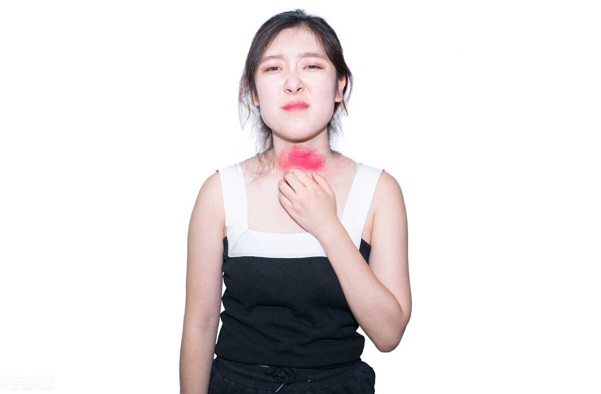 早上起床嗓子和鼻子里都是黄痰,早晨起床嗓子有痰而且还是硬块