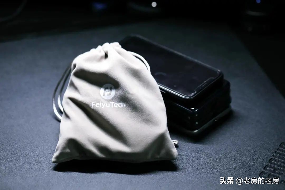 手机有哪些不可缺少的配件,能够提升手机使用感受的配件