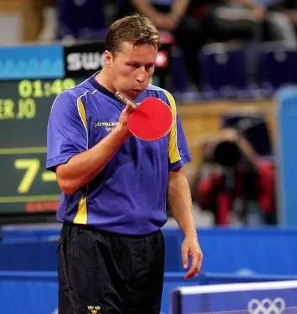 乒乓球禁止吹球,为什么乒乓球赛不允许吹球