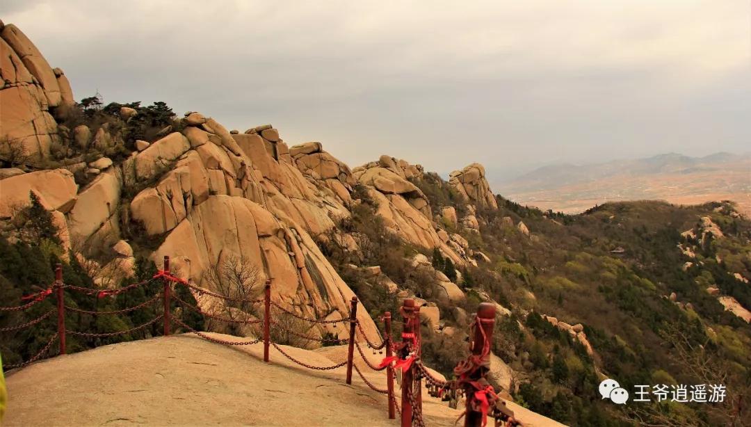 邹城峄山石头怎么形成的,峄山的石头是怎么形成