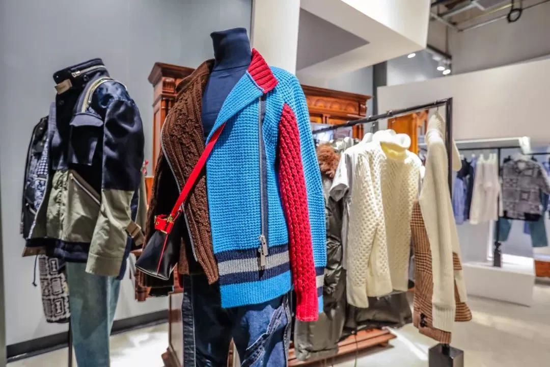 sacaixnike基础款 (sacaixnike什么鞋型)