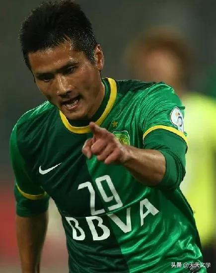 足球运动员邵佳一,中国的贝克汉姆