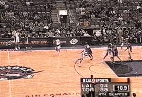 nba2kol文斯卡特98版扣篮动作,文斯卡特大风车扣篮背后角度