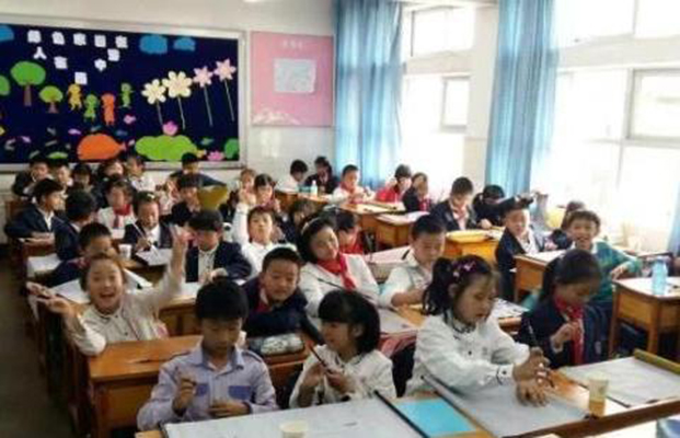 三胞胎小孩取名,三胞胎宝宝起名字大全男孩