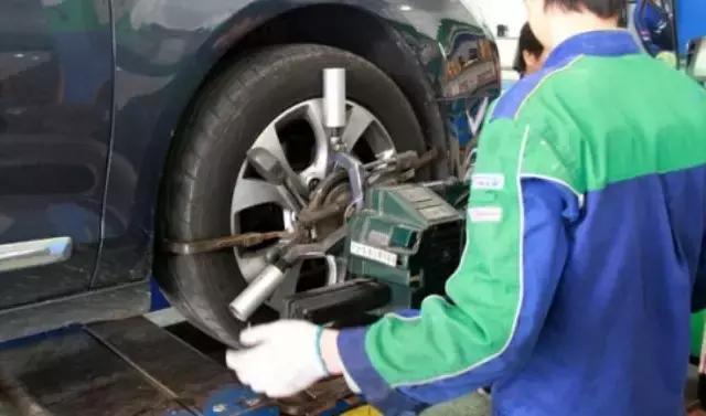 车辆出现哪种情况需要做四轮定位,车辆动平衡和四轮定位有什么区别