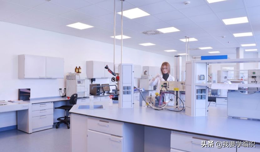 裸睡被子喷完除螨虫剂可以不洗吗,有螨虫的床裸睡会有什么危害