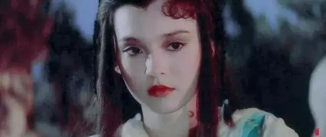 声讨成龙，怼刘嘉玲，她被称为“香港命最硬的女人”