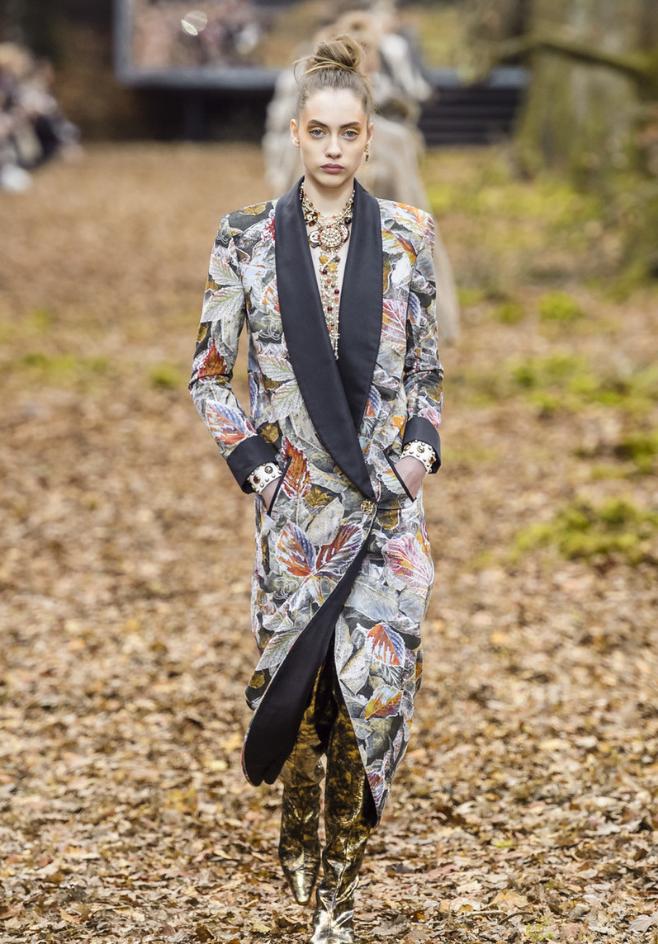 今年流行的褶皱靴子,复古靴子怎么穿好看