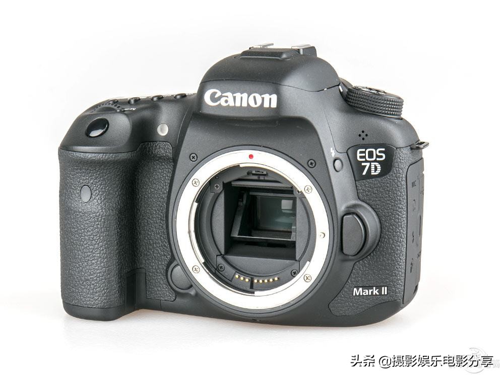 佳能7dmark2什么时候出的,佳能7DMARKII怎么样