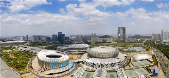 济南奥体中心东荷西柳都是什么,济南奥体中心详细位置