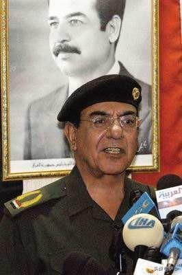 2003年萨达姆是怎么逃离巴格达的,萨达姆逃跑的时候都去了哪些地方