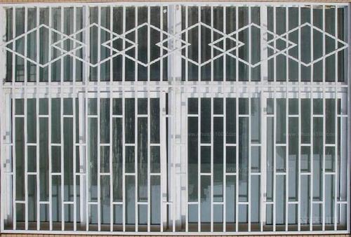 隐形防盗窗什么材质最好,防盗窗上面的铁皮是什么材质