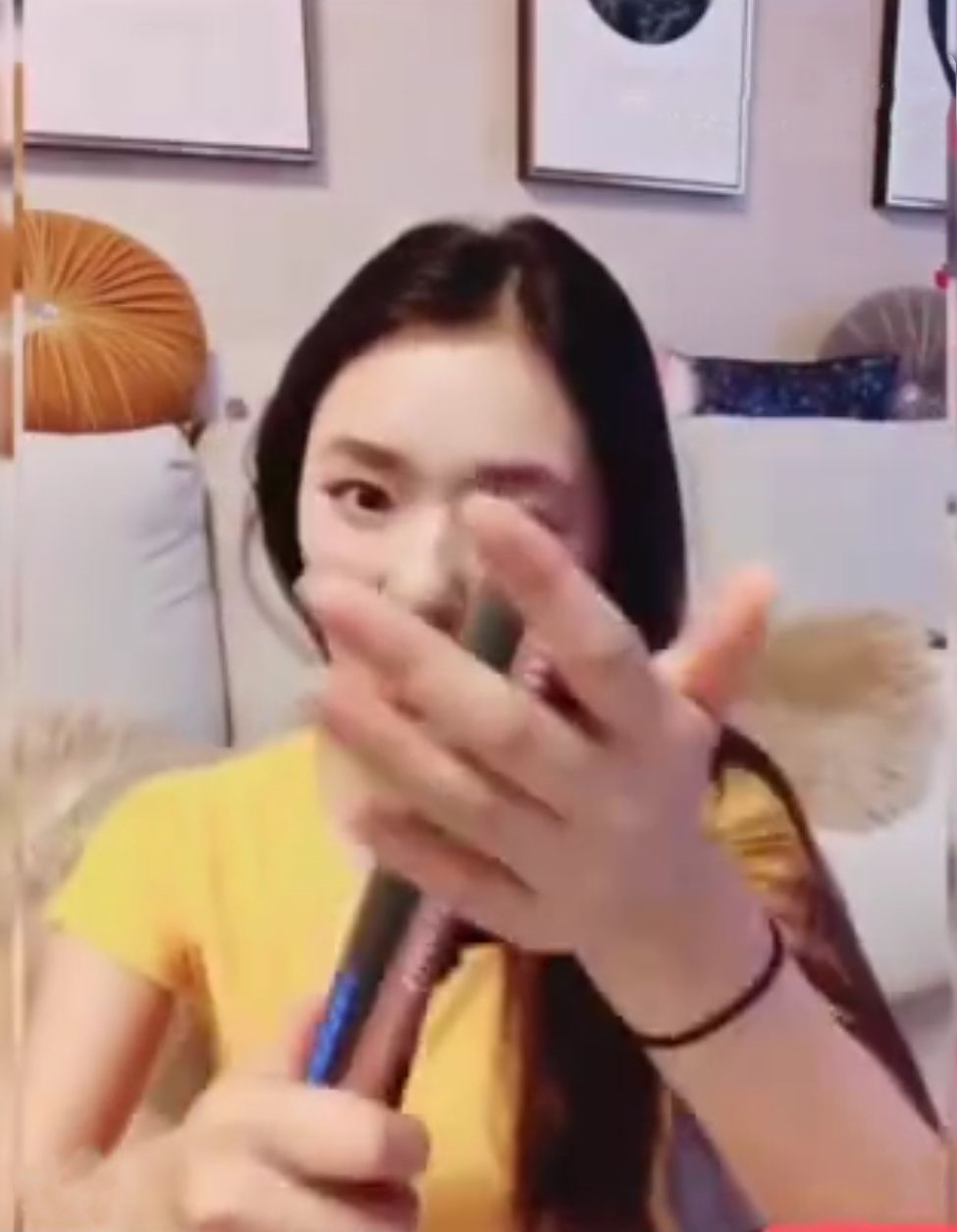 杨幂同款波浪卷发型图片,杨幂显小发型