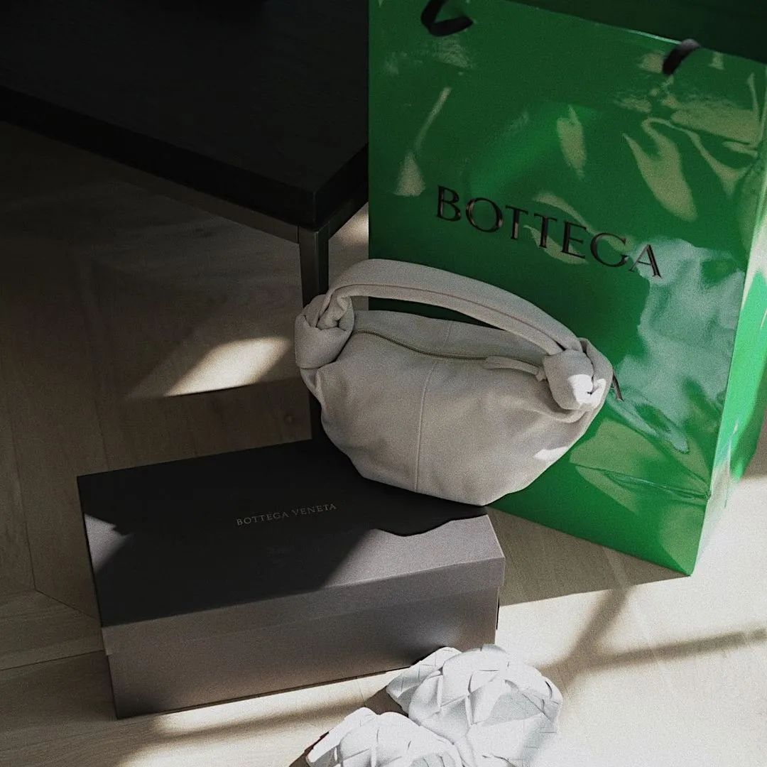 仁恒宠粉日省大钱攻略，年度最想买的包低至5折！