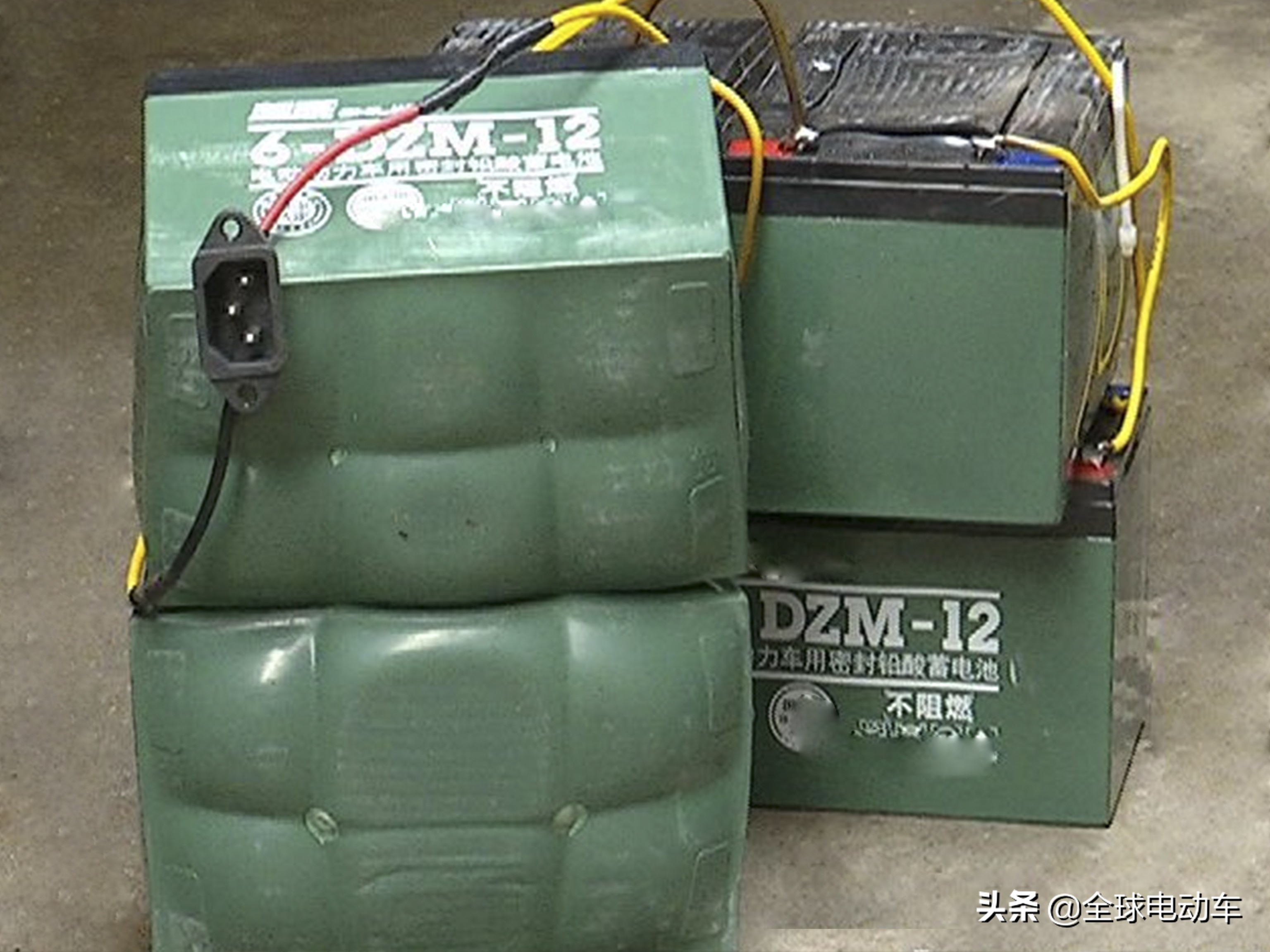 电动车原装电瓶2年就坏了正常吗,电动车电瓶一年多就坏了怎么维权