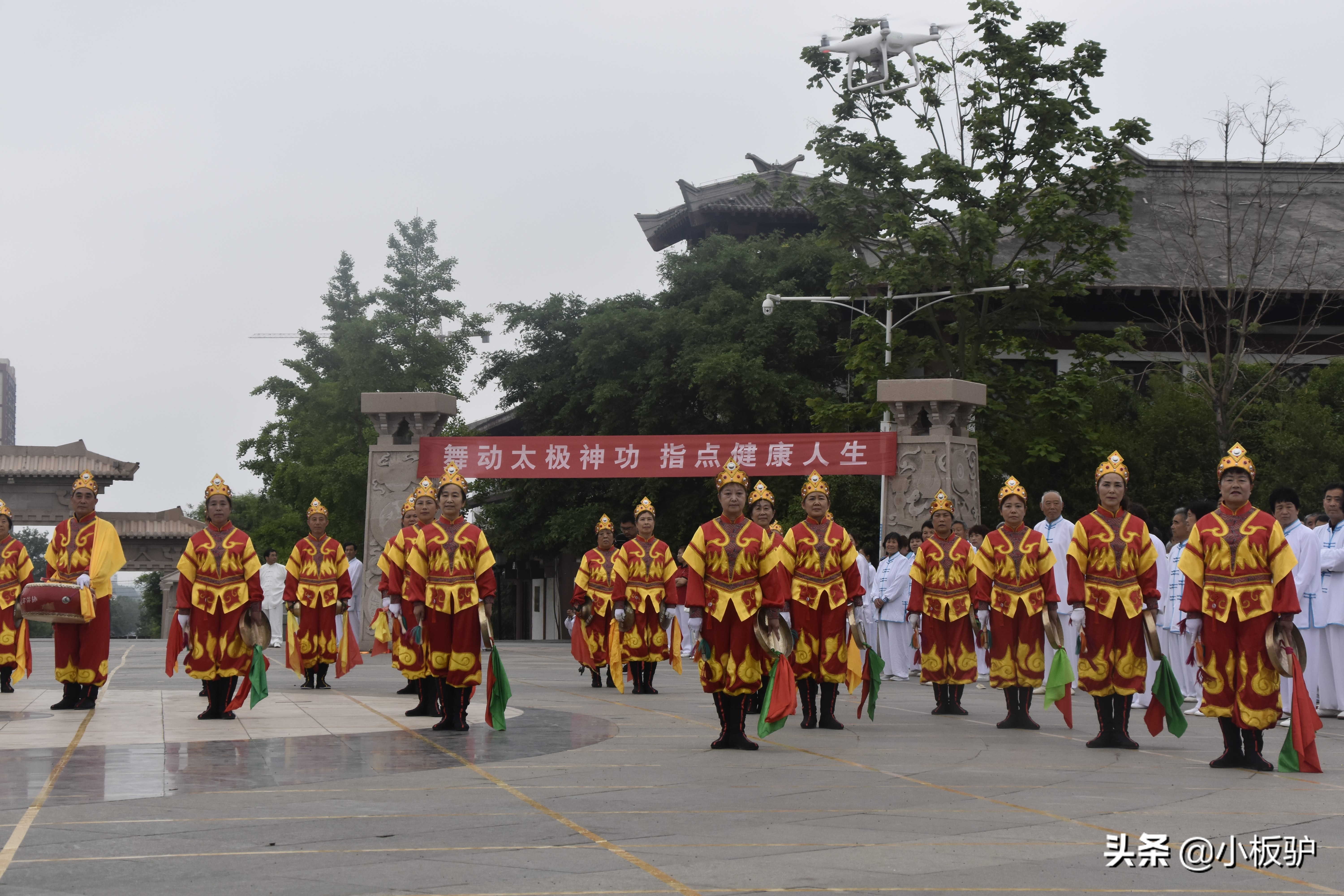 激情锣鼓表演,秧歌威风锣鼓表演完整版