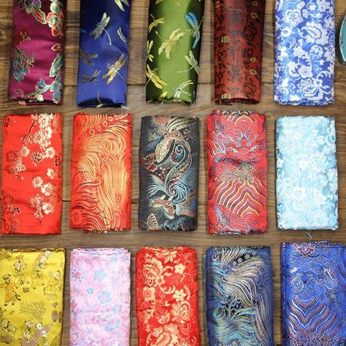 锦纶加氨纶面料的优缺点,复合绒面料衣服的优缺点