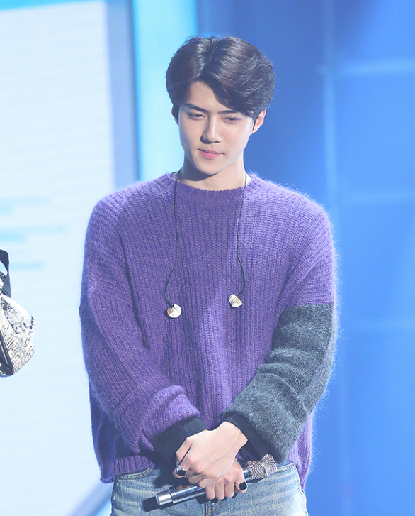 朴灿烈吴世勋黑白西装走路晚风 (吴世勋朴灿烈黑白西装mv)