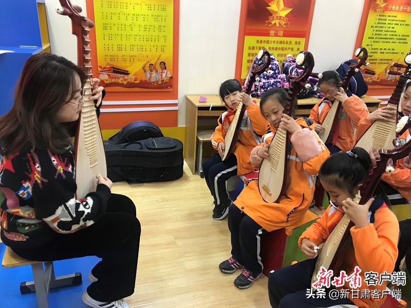 课后延时服务家长更辛苦,课后延时服务增加家长负担