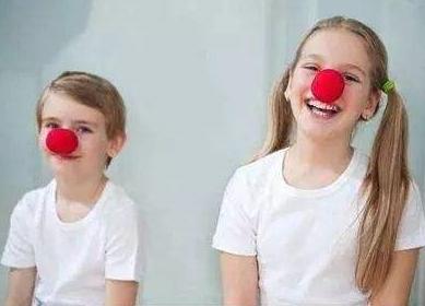 经常挖鼻孔的孩子,挖鼻孔的孩子