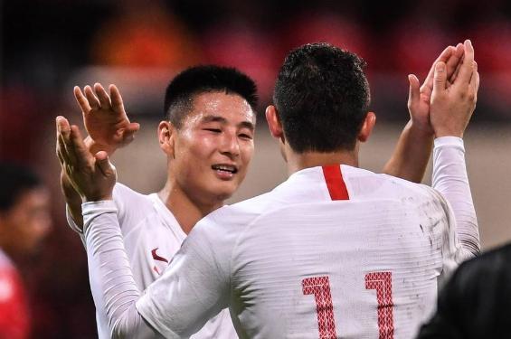 留洋武磊心声,武磊欧联杯进球球迷示爱