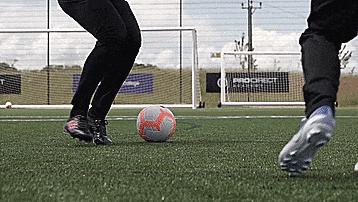 职业球员常用的转身,三种基本转身过人