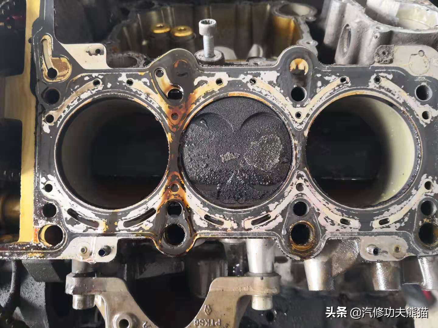 16万km的奥迪a62.0t烧不烧机油,13款2.0t奥迪a6l烧机油